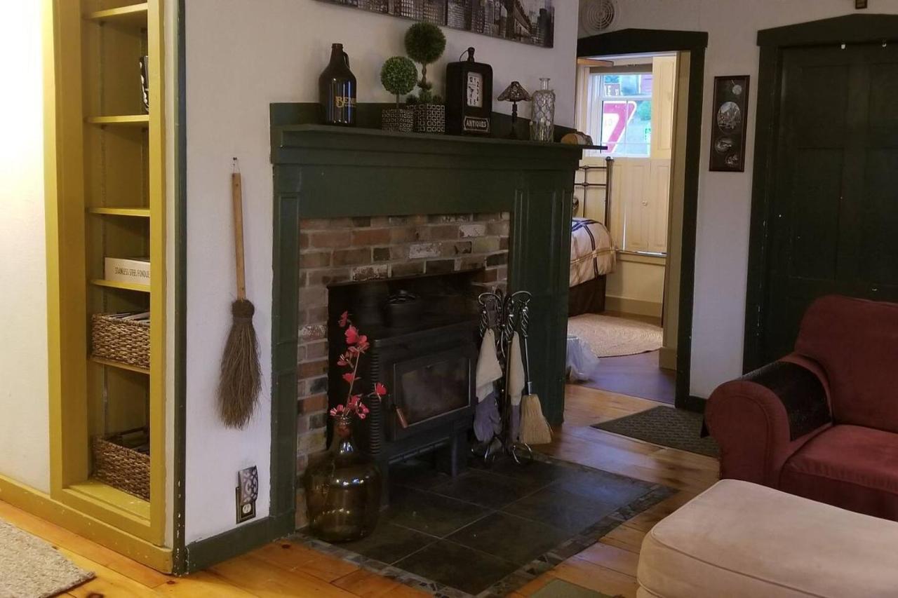 First Floor Apt With River View Hallowell Exterior photo
